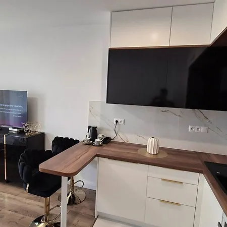 Naomi * Námestovo